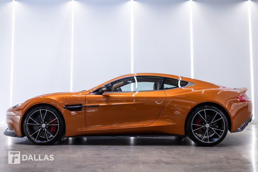 2014 Aston Martin Vanquish Coupe RWD