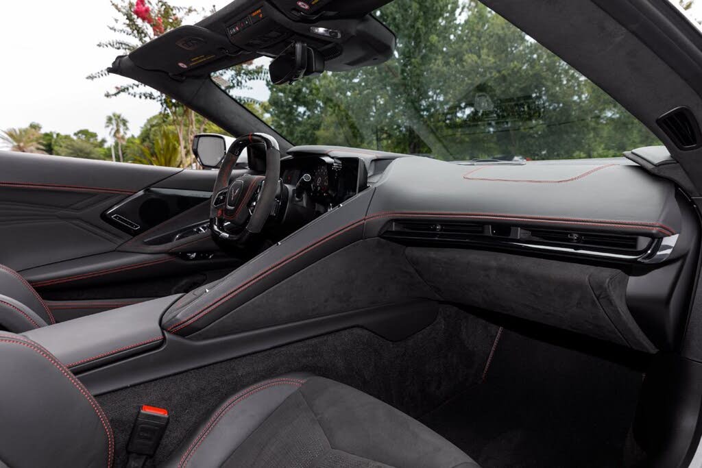 2024 Chevrolet Corvette Z06 3LZ Convertible RWD photo 15
