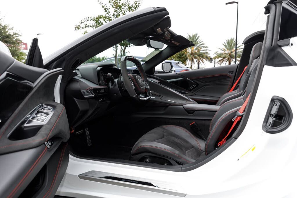 2024 Chevrolet Corvette Z06 3LZ Convertible RWD photo 23