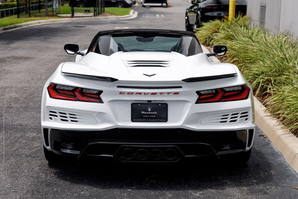 2024 Chevrolet Corvette Z06 3LZ Convertible RWD photo 4