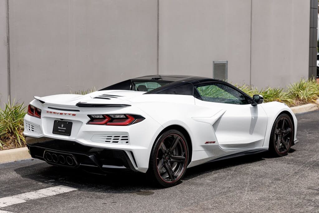 2024 Chevrolet Corvette Z06 3LZ Convertible RWD photo 5