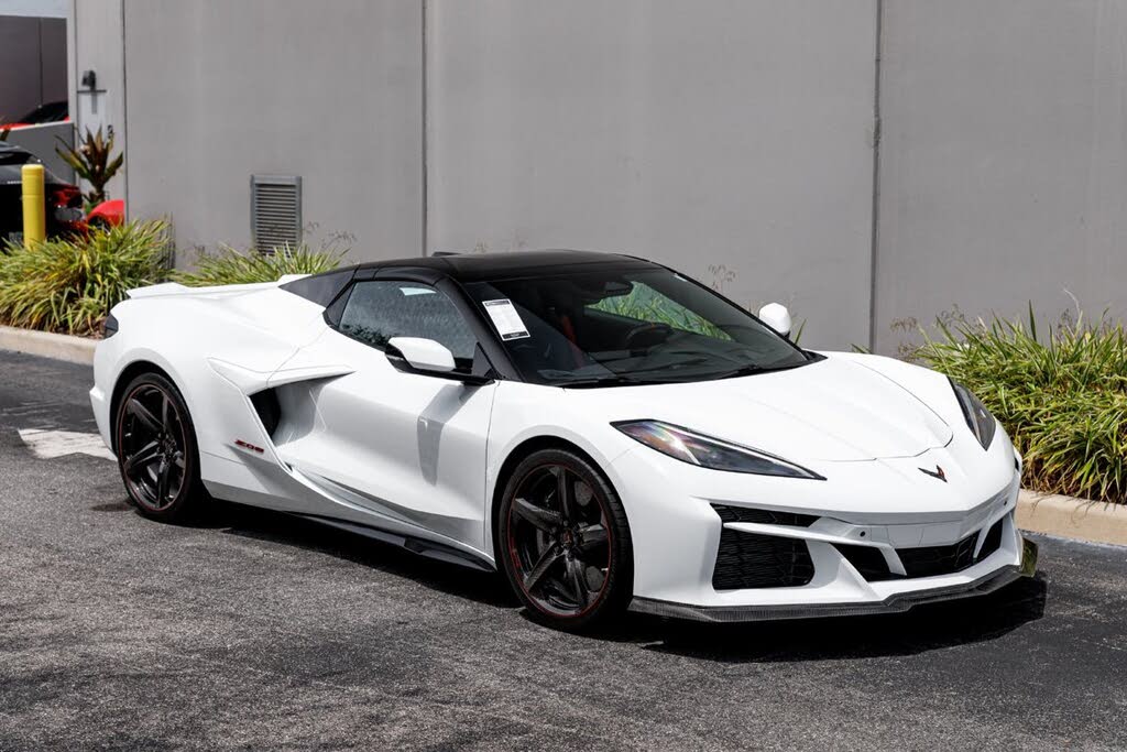 2024 Chevrolet Corvette Z06 3LZ Convertible RWD photo 7