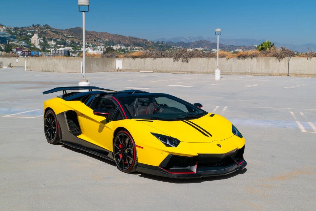 2016 Lamborghini Aventador LP 700-4 Pirelli Edition Roadster AWD