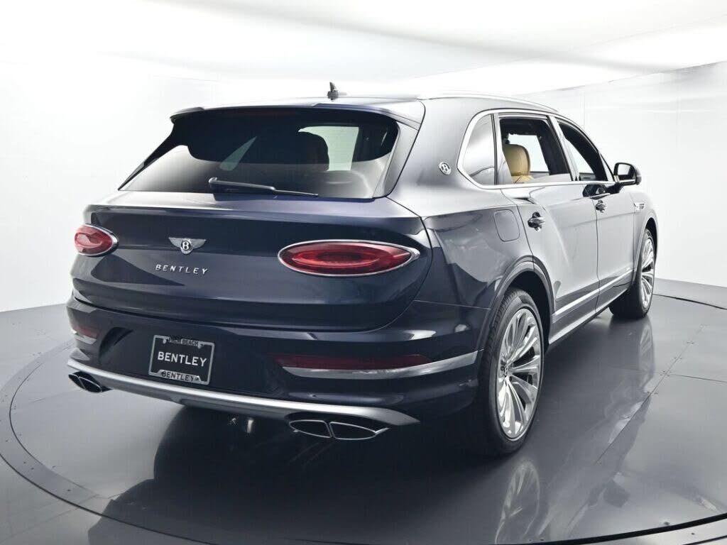 2026 Bentley Bentayga Azure V8 AWD photo 13