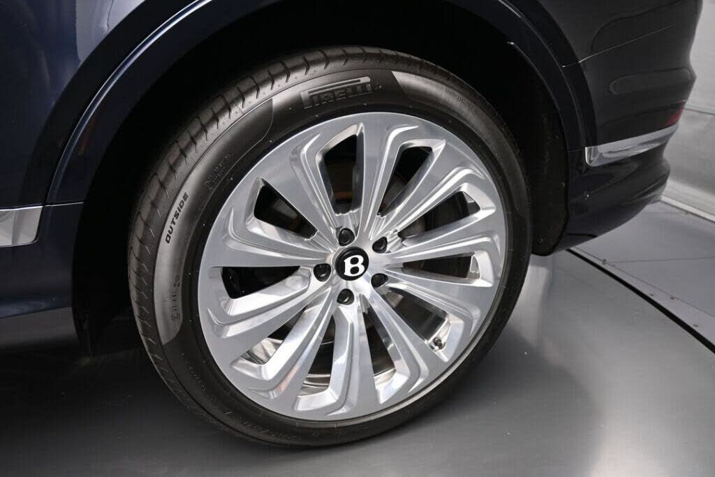 2026 Bentley Bentayga Azure V8 AWD photo 19