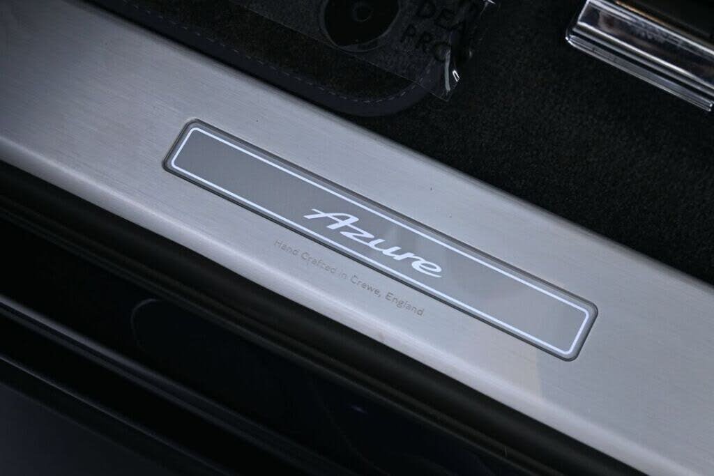 2026 Bentley Bentayga Azure V8 AWD photo 9