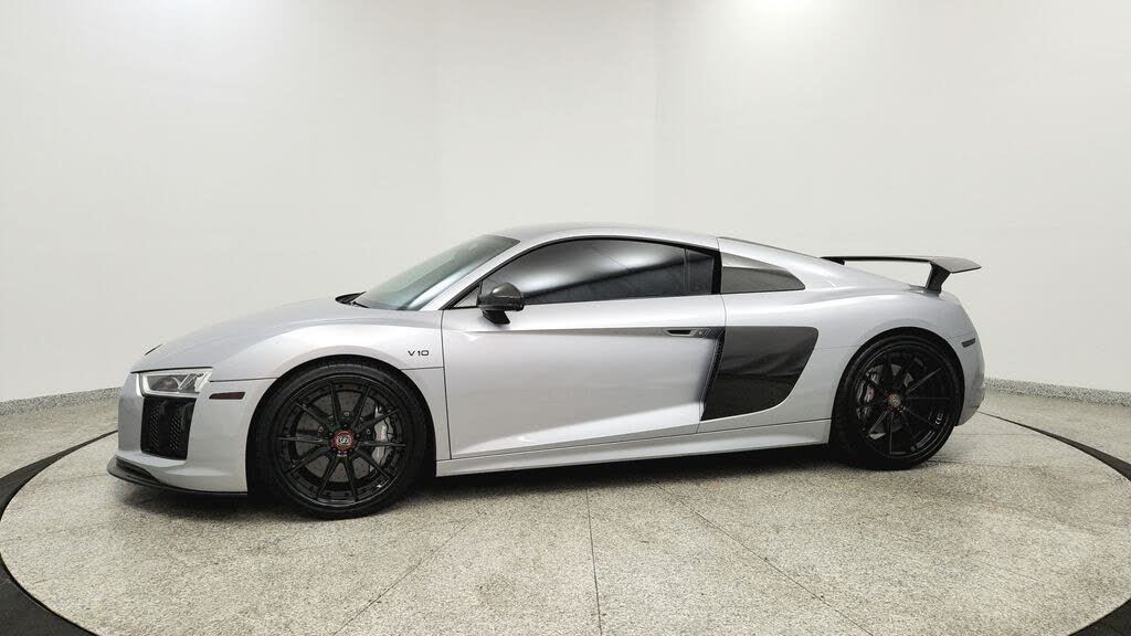2017 Audi R8 quattro V10 Plus Coupe AWD photo 2 of 24