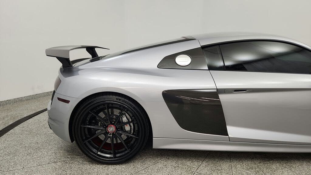 2017 Audi R8 quattro V10 Plus Coupe AWD photo 12 of 24