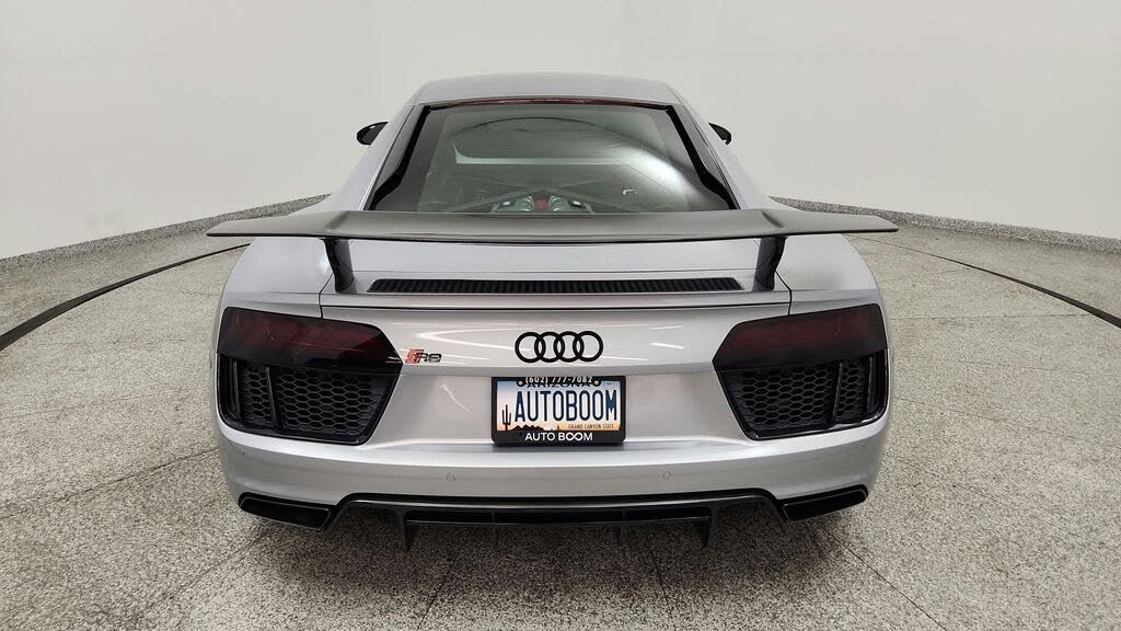 2017 Audi R8 quattro V10 Plus Coupe AWD photo 17 of 24