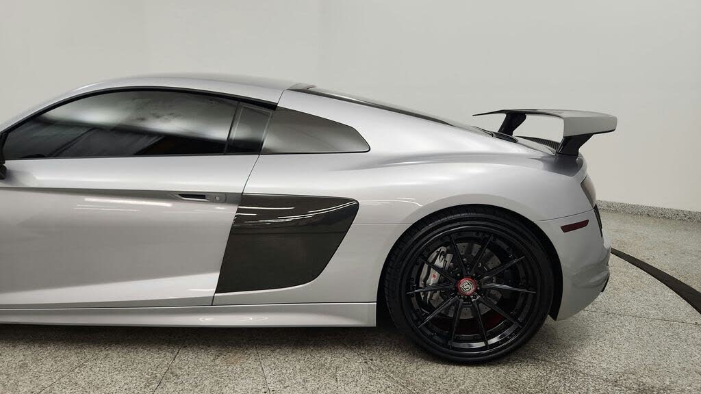 2017 Audi R8 quattro V10 Plus Coupe AWD photo 19 of 24