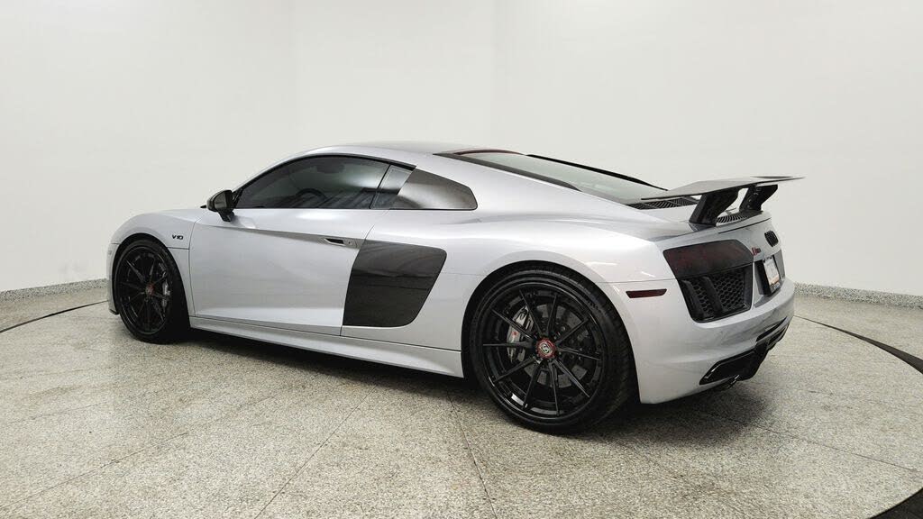 2017 Audi R8 quattro V10 Plus Coupe AWD photo 3 of 24