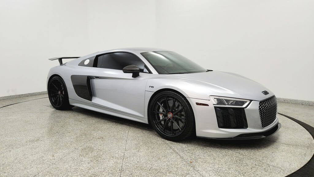 2017 Audi R8 quattro V10 Plus Coupe AWD photo 7 of 24