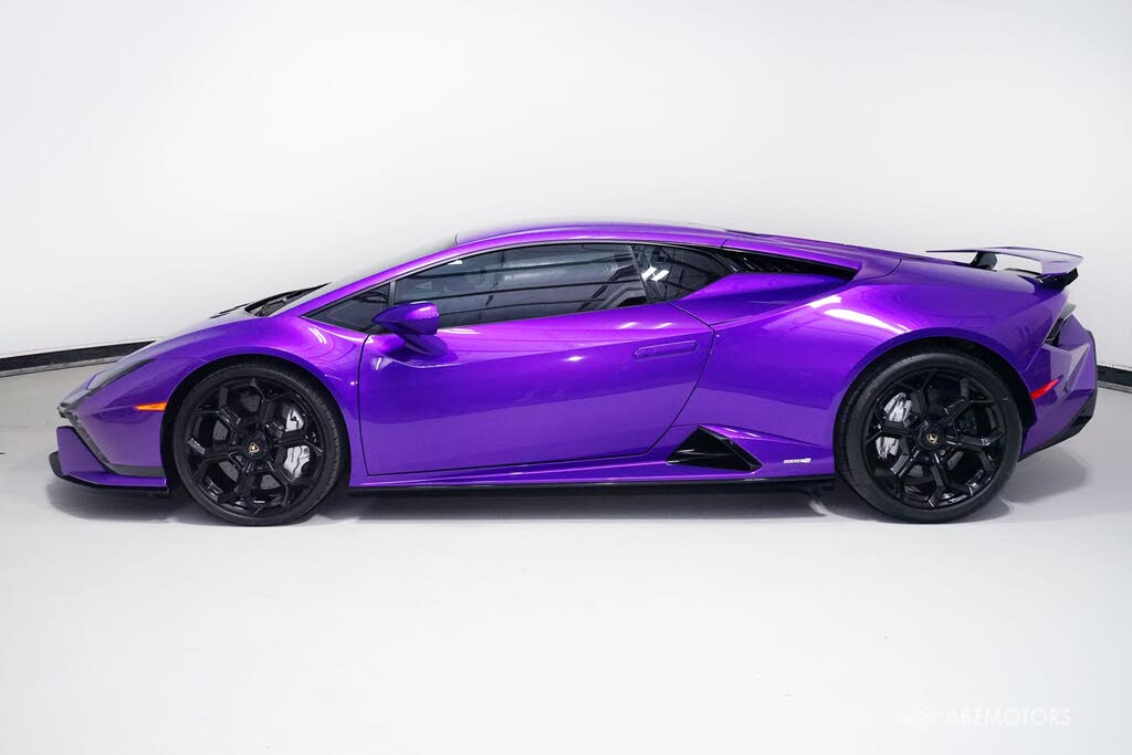 2023 Lamborghini Huracan Tecnica RWD photo 4