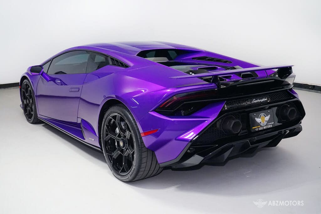 2023 Lamborghini Huracan Tecnica RWD photo 6