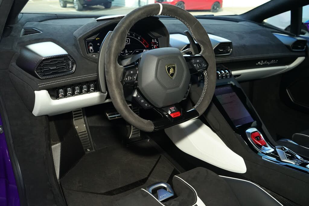 2023 Lamborghini Huracan Tecnica RWD photo 8