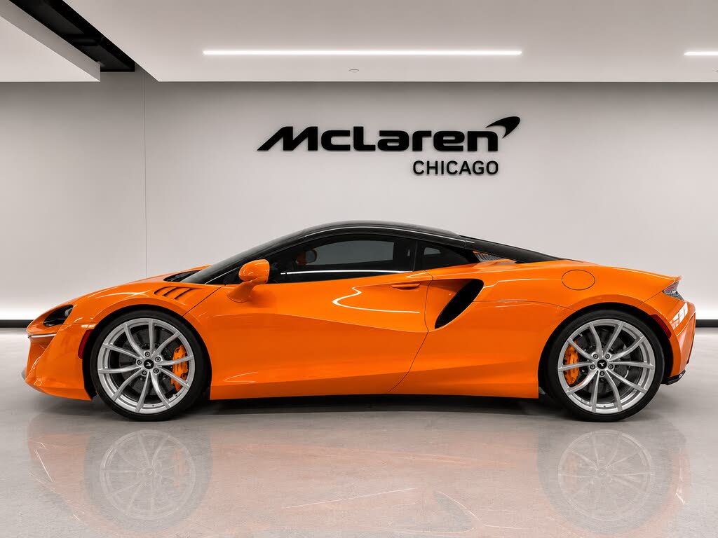 2023 McLaren Artura RWD