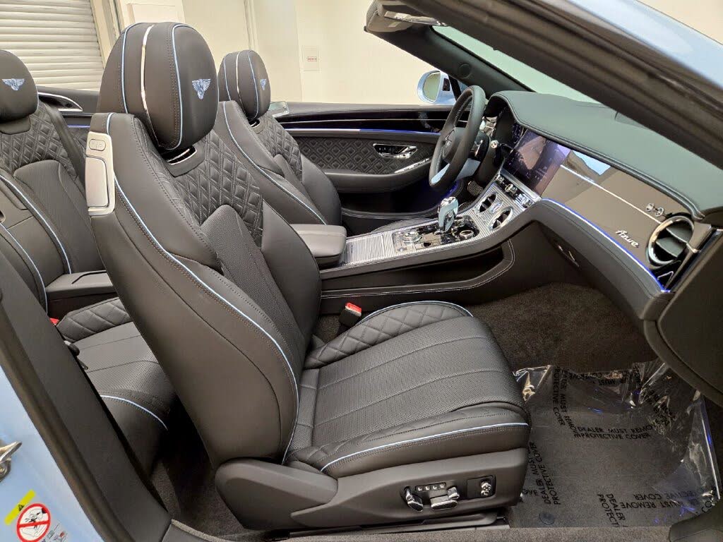 2023 Bentley Continental GTC Azure V8 AWD photo 2