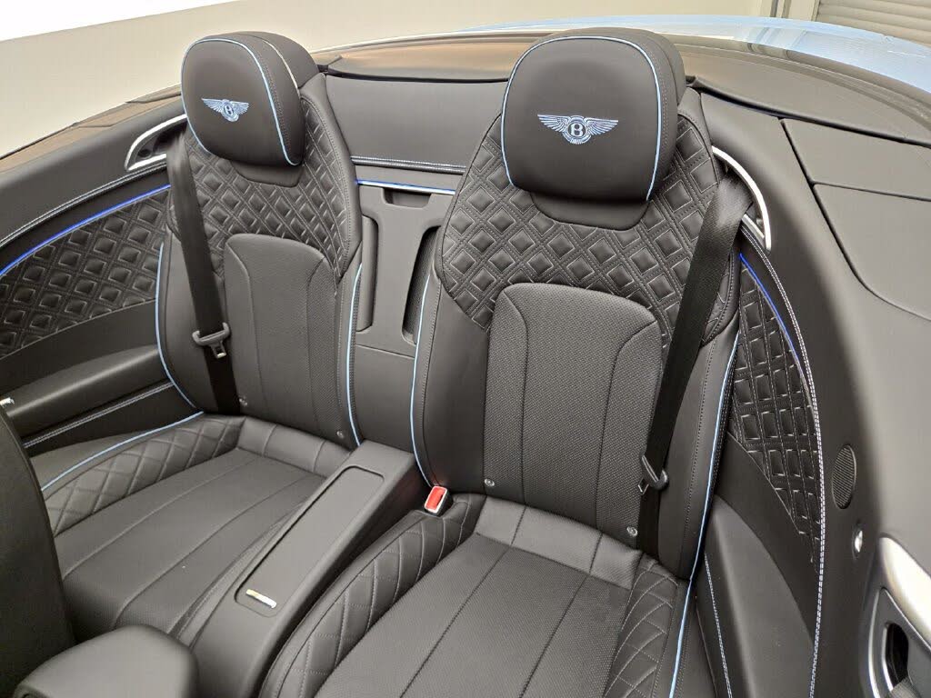 2023 Bentley Continental GTC Azure V8 AWD photo 18