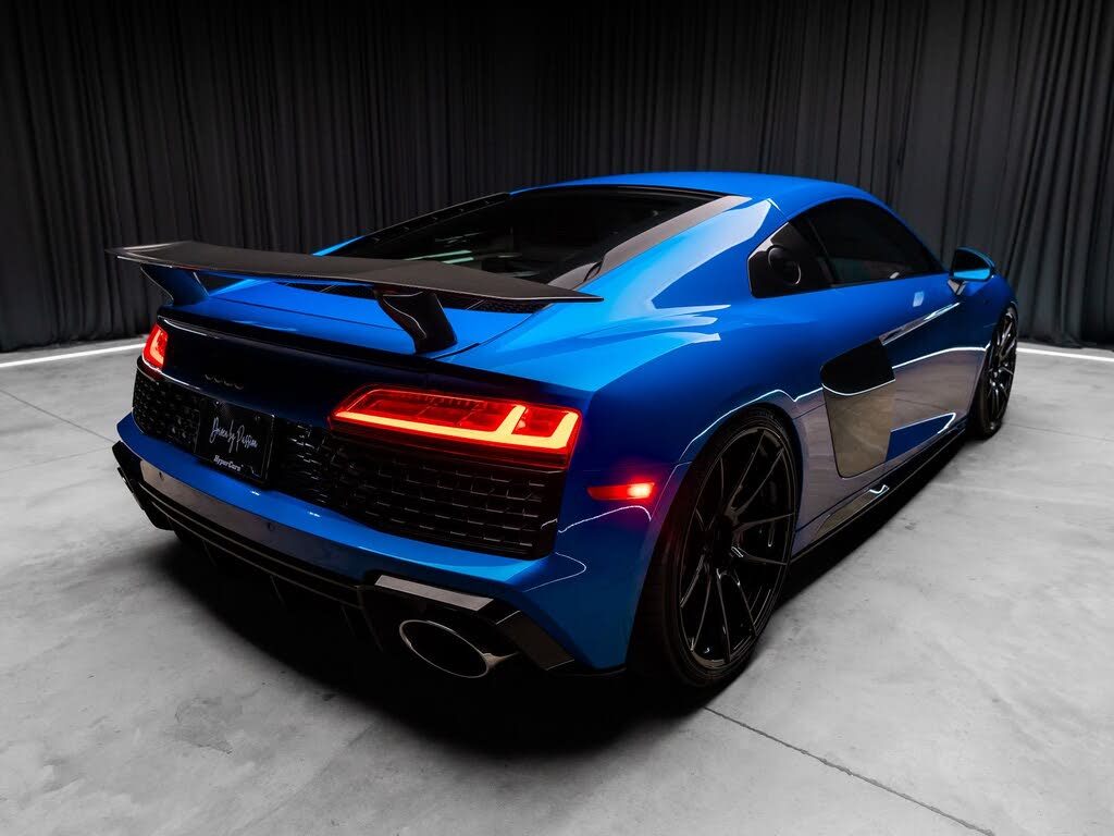 2022 Audi R8 V10 Performance Coupe RWD photo 14 of 24