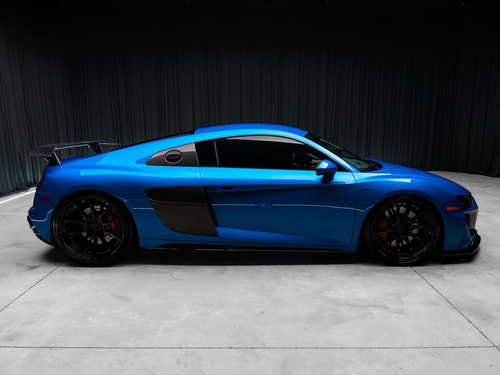 2022 Audi R8 V10 Performance Coupe RWD photo 15 of 24