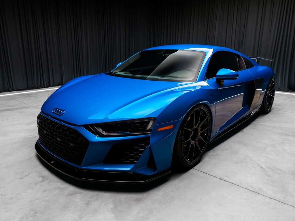 2022 Audi R8 V10 Performance Coupe RWD photo 9 of 24