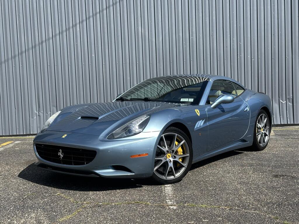 2012 Ferrari California Roadster photo 3