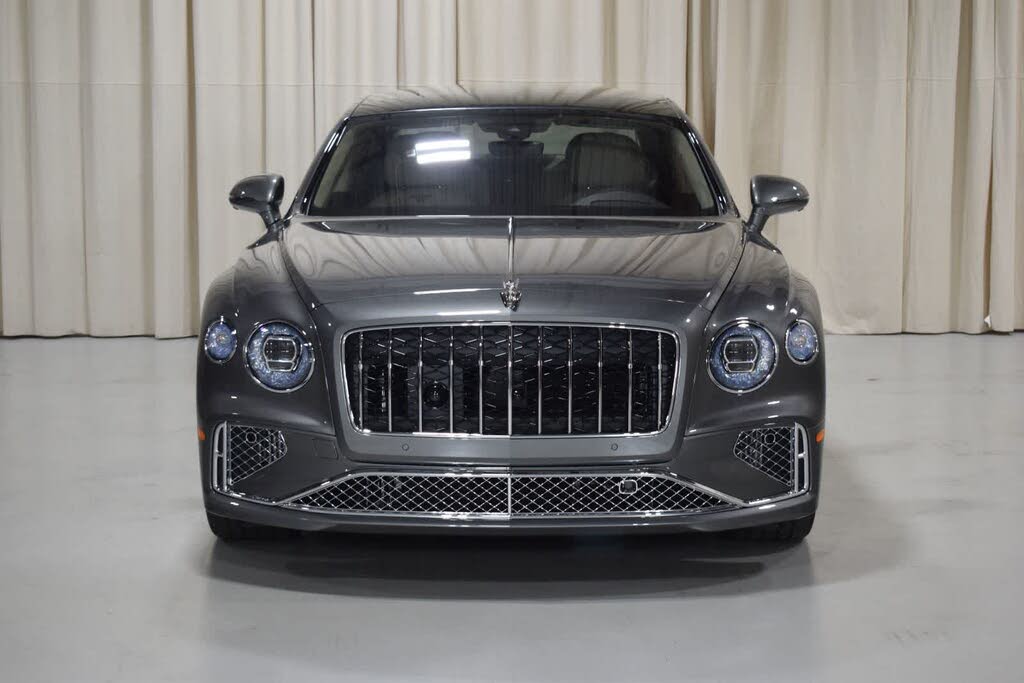 2026 Bentley Flying Spur Azure AWD photo 11