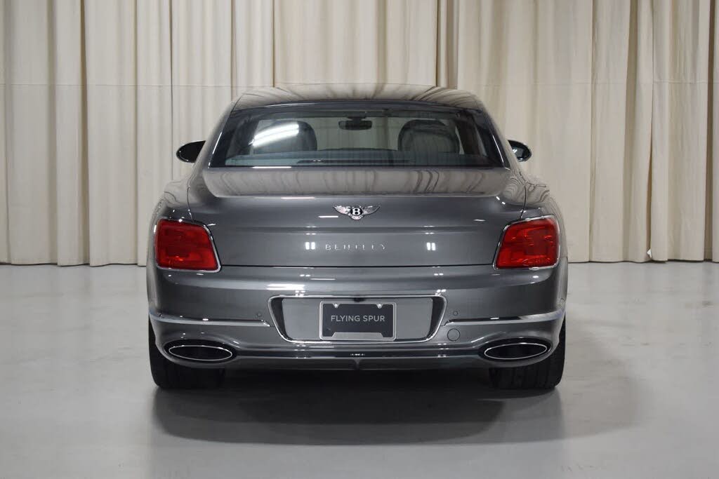2026 Bentley Flying Spur Azure AWD photo 13