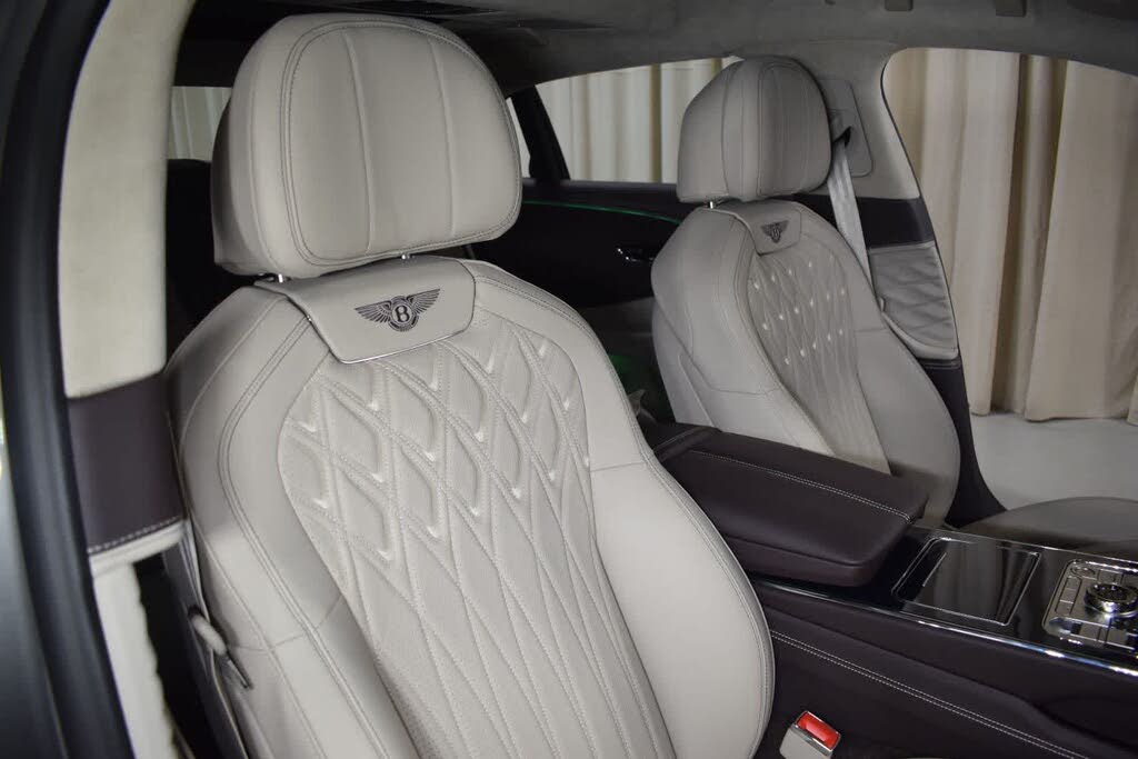 2026 Bentley Flying Spur Azure AWD photo 24