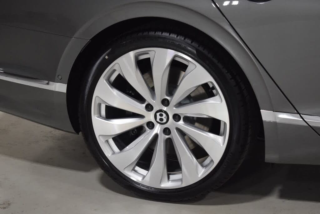 2026 Bentley Flying Spur Azure AWD photo 6