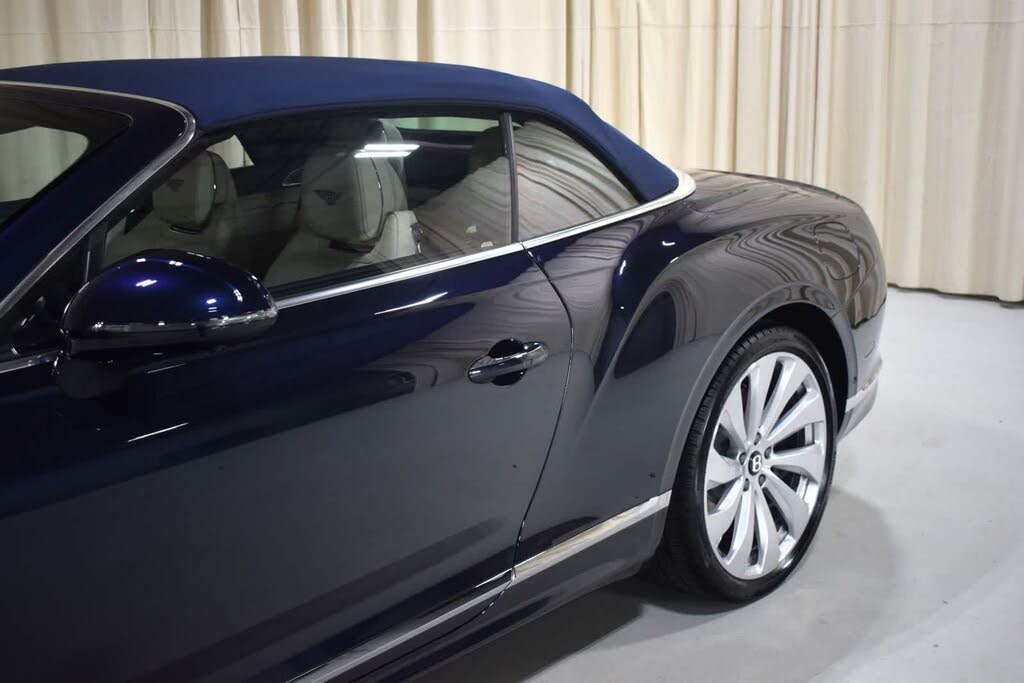 2026 Bentley Continental GTC AWD photo 8