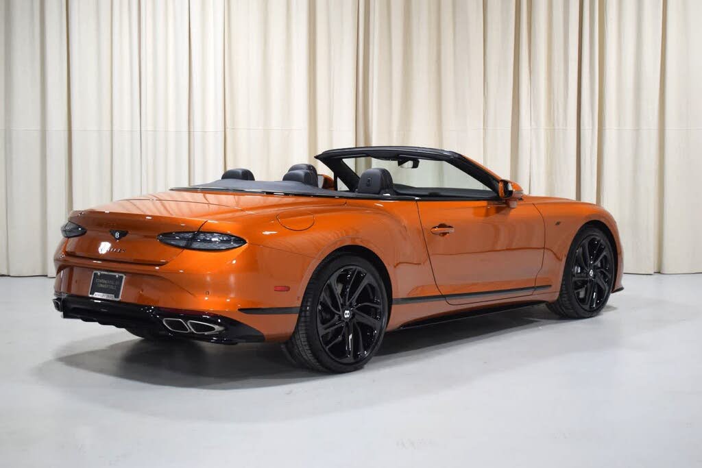 2026 Bentley Continental GTC AWD photo 3