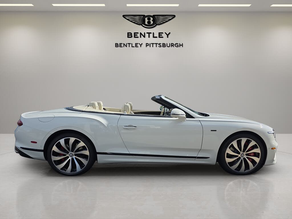 2025 Bentley Continental GTC Black Edition AWD photo 4