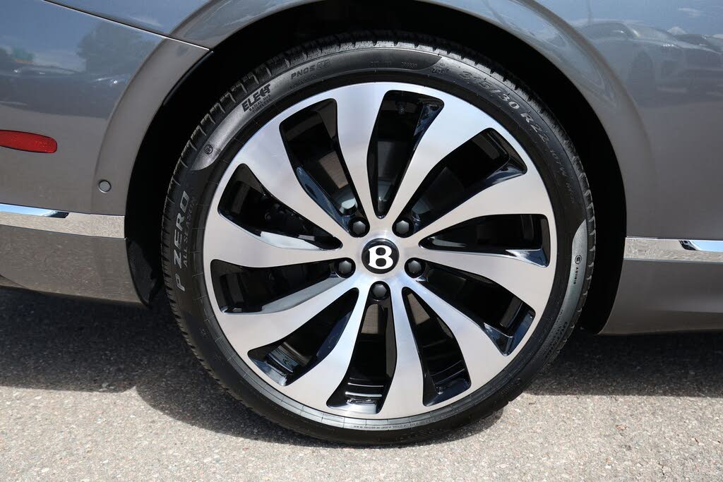 2026 Bentley Continental GTC Azure AWD photo 16