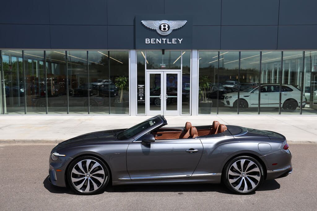 2026 Bentley Continental GTC Azure AWD photo 5