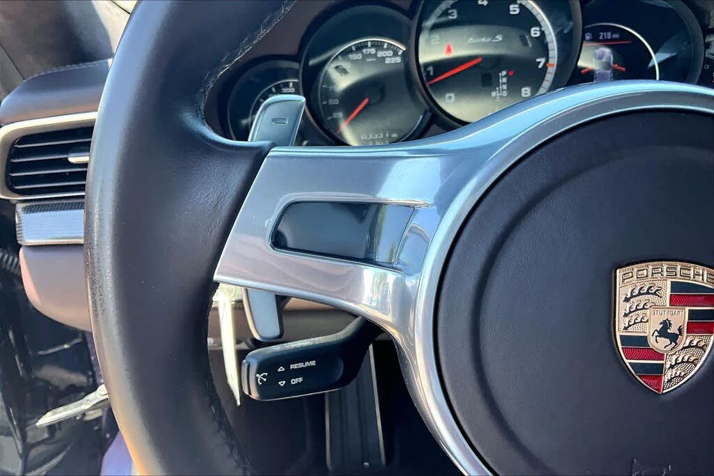 2014 Porsche 911 Turbo S Coupe AWD photo 19 of 24