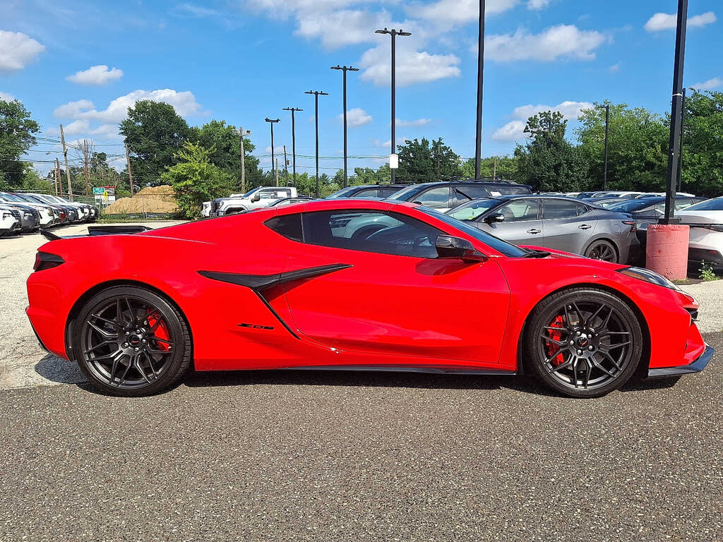 2024 Chevrolet Corvette Z06 3LZ Coupe RWD photo 12