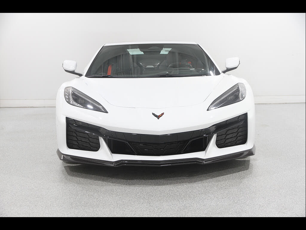 2026 Chevrolet Corvette Z06 3LZ Convertible RWD photo 3