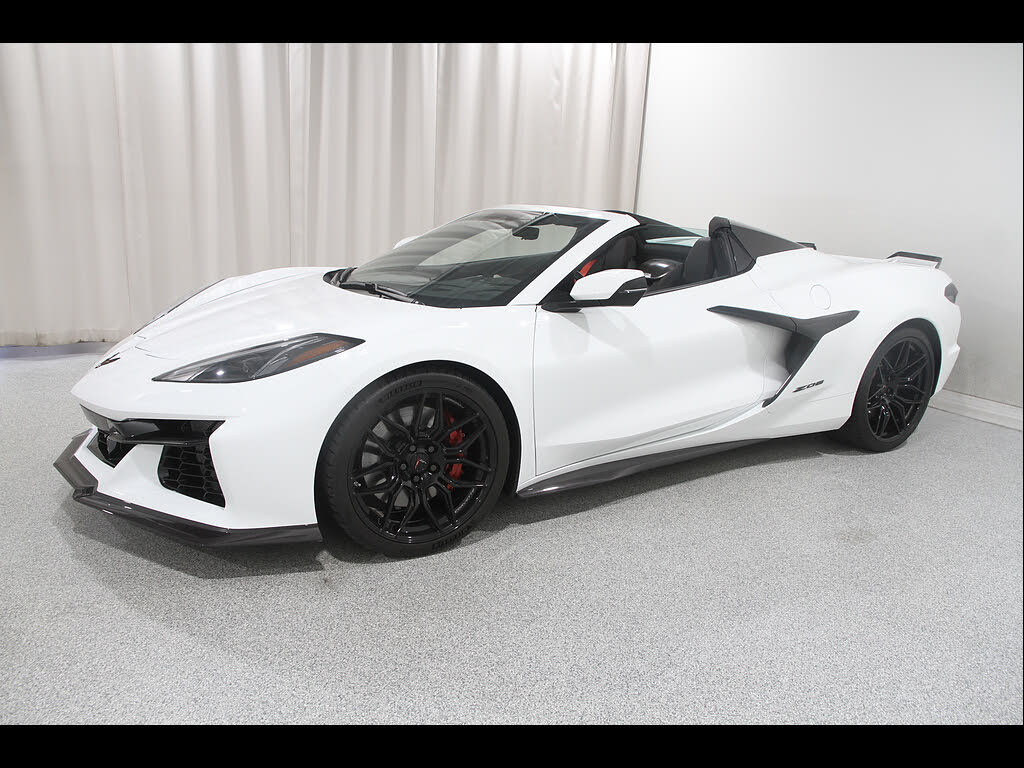 2026 Chevrolet Corvette Z06 3LZ Convertible RWD photo 4