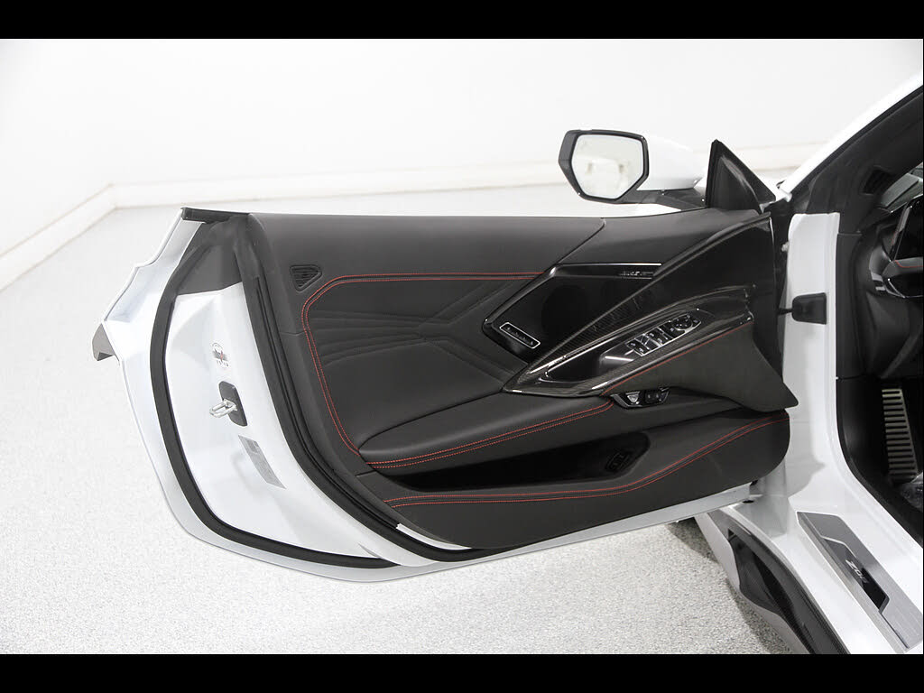 2026 Chevrolet Corvette Z06 3LZ Convertible RWD photo 5
