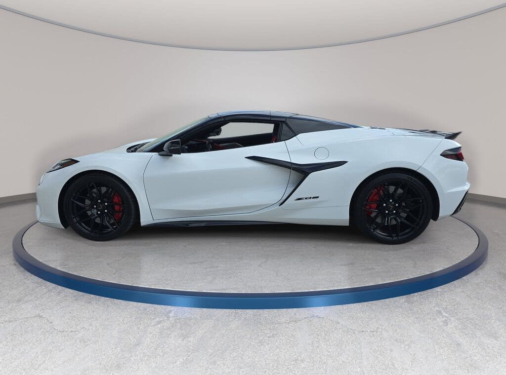 2023 Chevrolet Corvette Z06 2LZ Convertible RWD photo 9