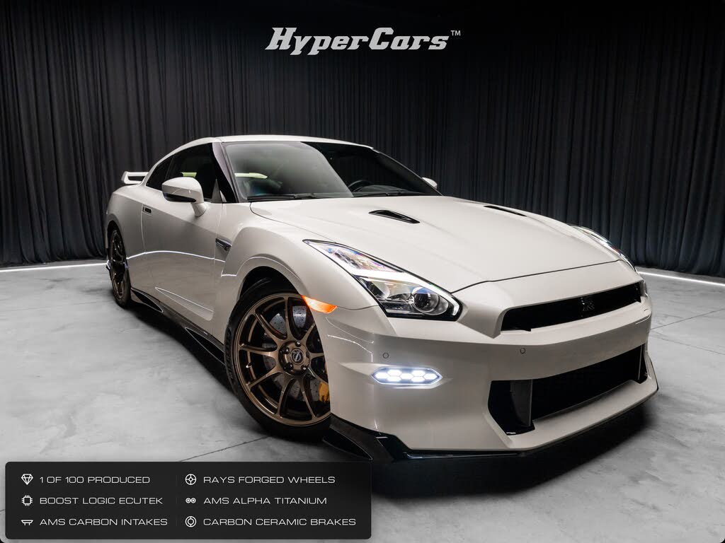 2024 Nissan GT-R T-Spec AWD