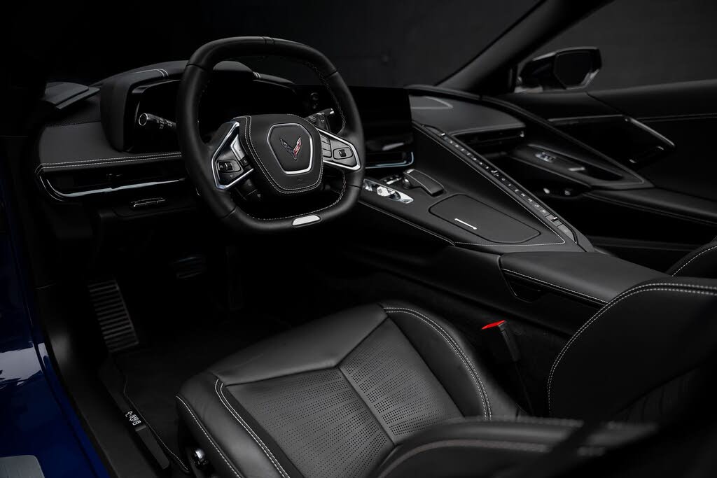 2025 Chevrolet Corvette Z06 2LZ Convertible RWD photo 2