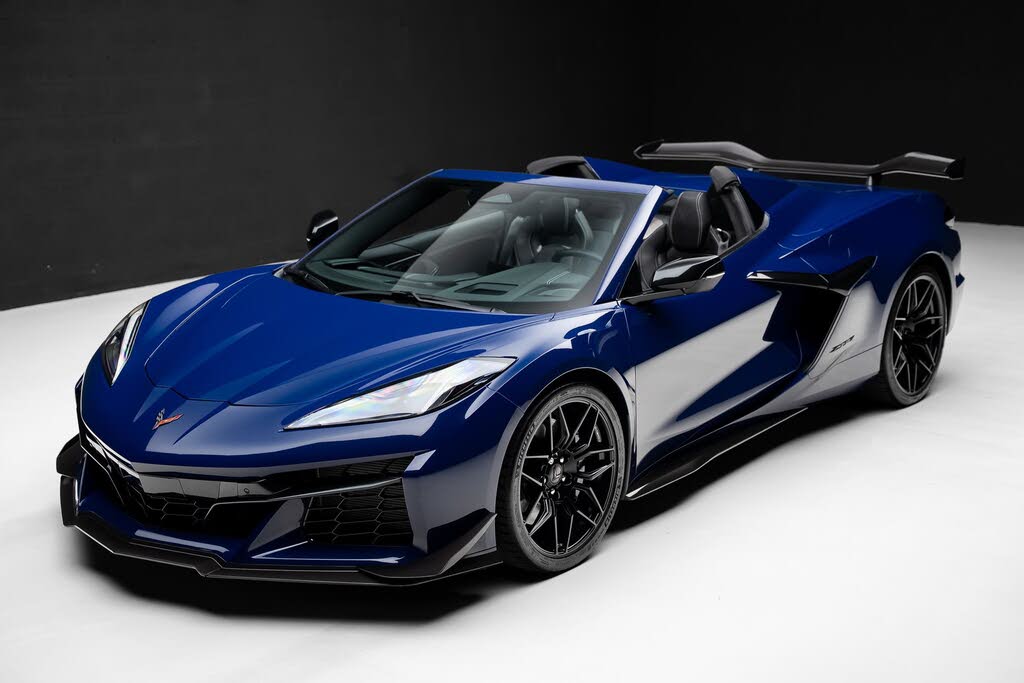 2025 Chevrolet Corvette Z06 2LZ Convertible RWD photo 7