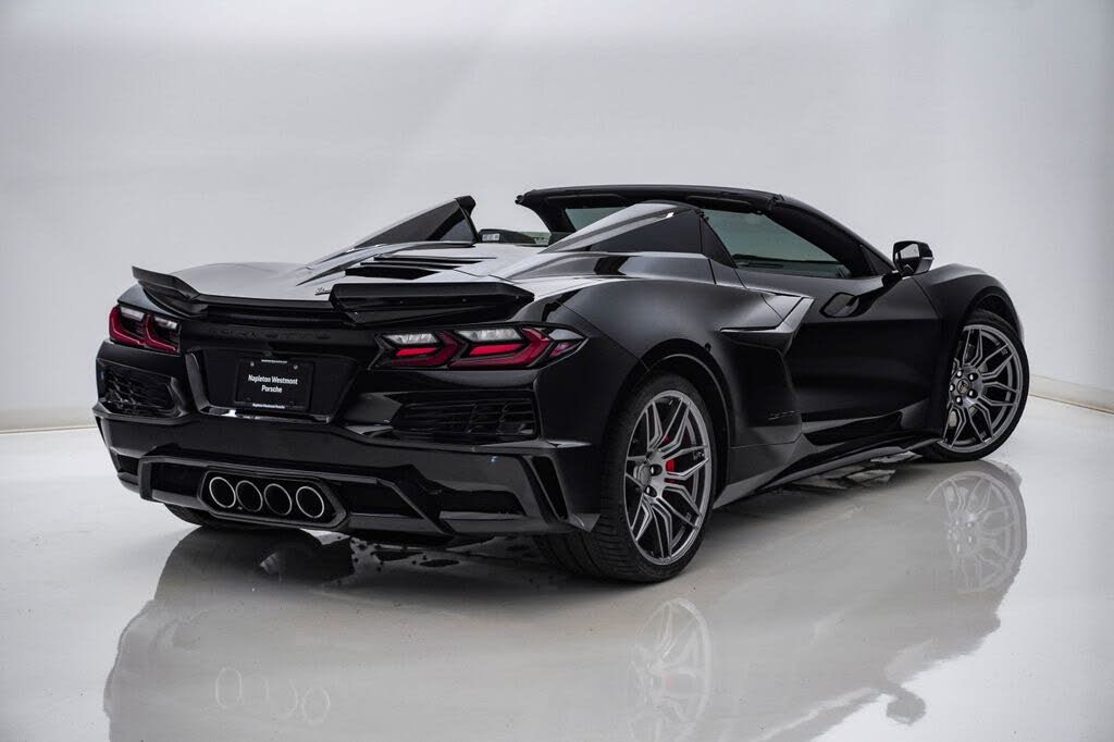 2023 Chevrolet Corvette Z06 2LZ Convertible RWD photo 13