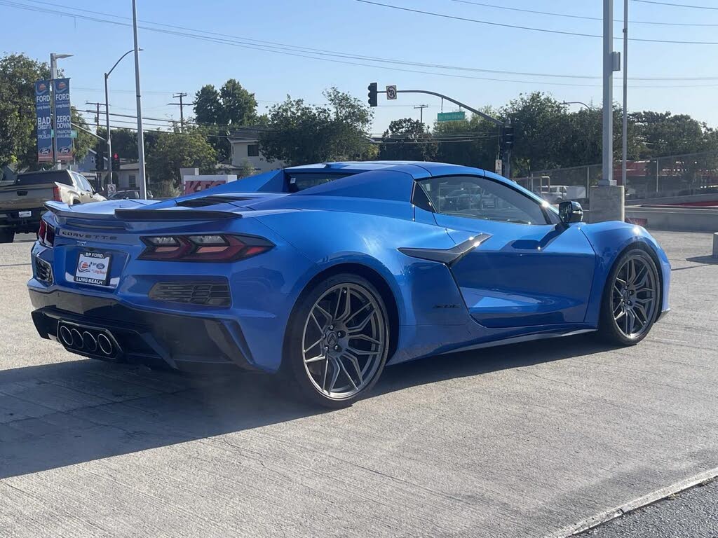 2026 Chevrolet Corvette Z06 1LZ Convertible RWD photo 3