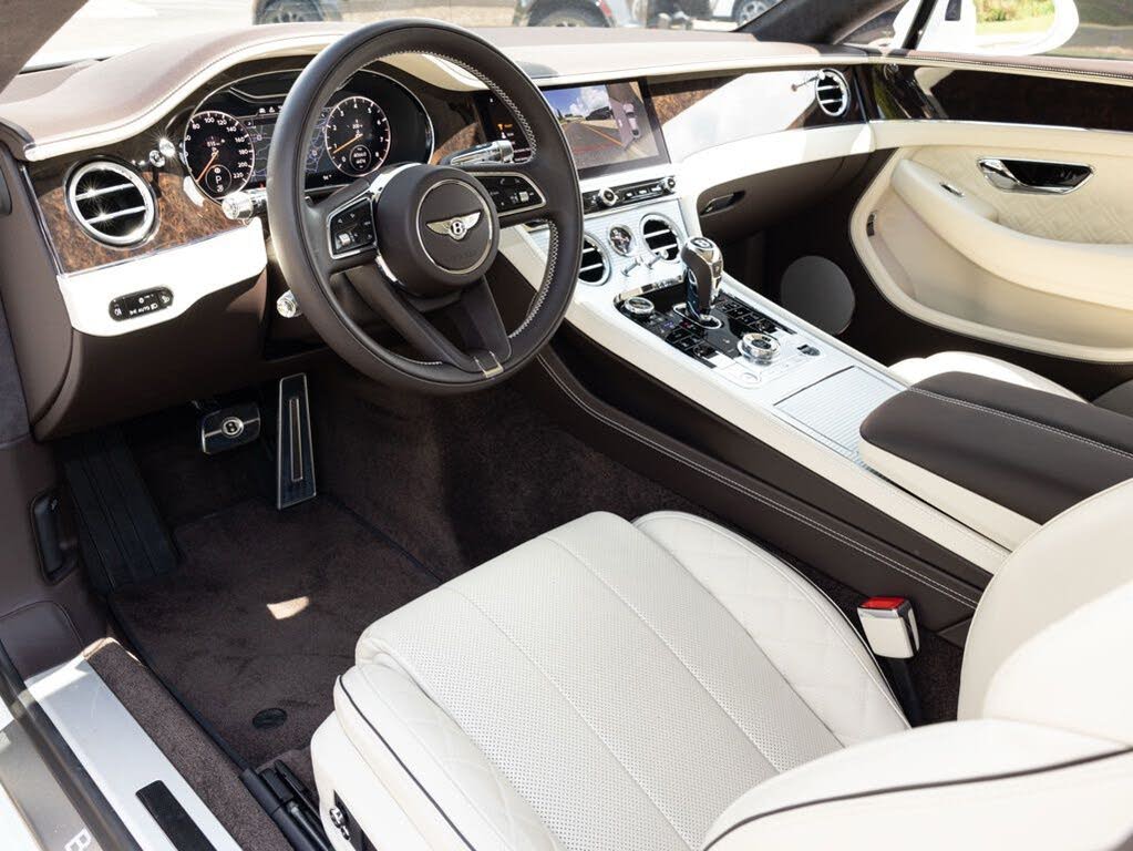 2022 Bentley Continental GT V8 AWD photo 2