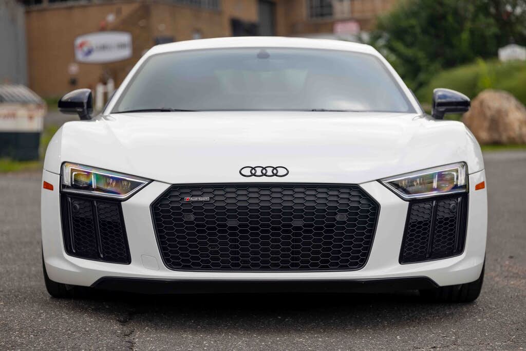 2018 Audi R8 V10 RWS Coupe RWD photo 2 of 24