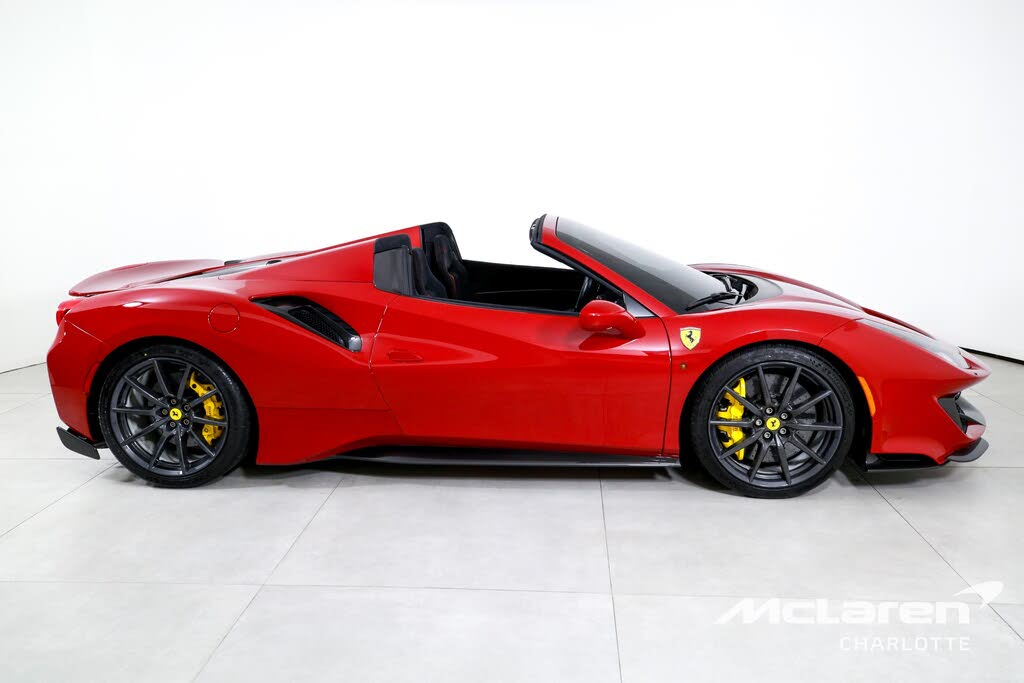 2020 Ferrari 488 Pista Spider RWD photo 10