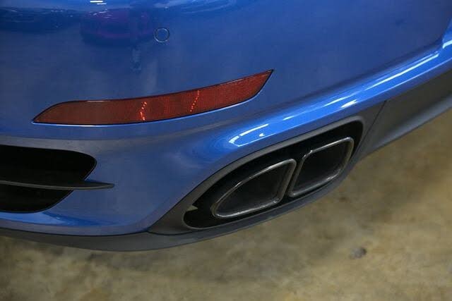 2014 Porsche 911 Turbo S Coupe AWD photo 20 of 24